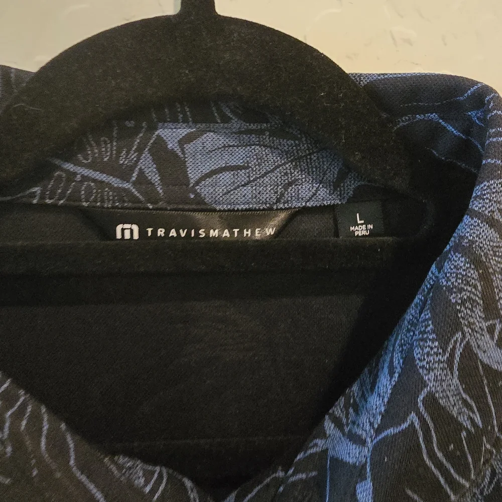 TRAVIS MATHEW Golf Polo Black Blue Palm Print - Picture 4 of 4